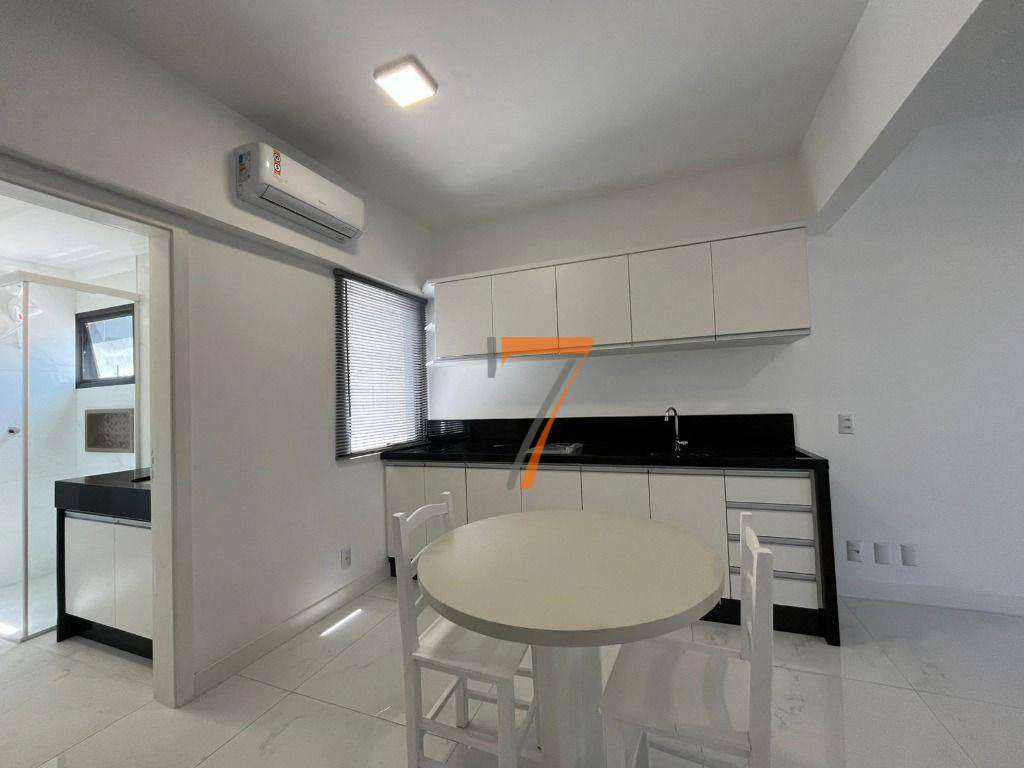 1-bedroom apartment with open-plan kitchen, 60 m² — photo 2