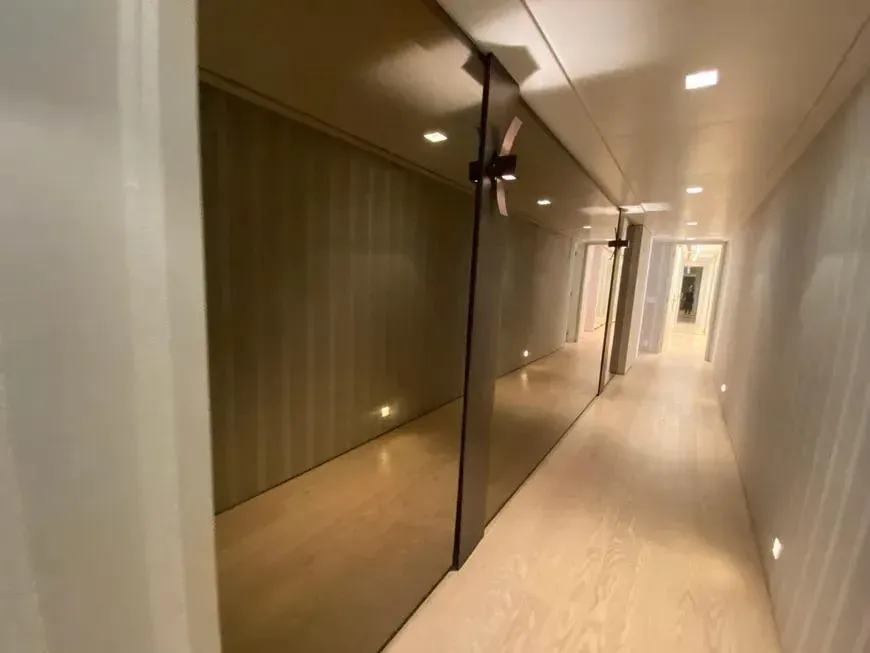 Apartamento sin muebles con 4 dormitorios y 5 baños — photo 39