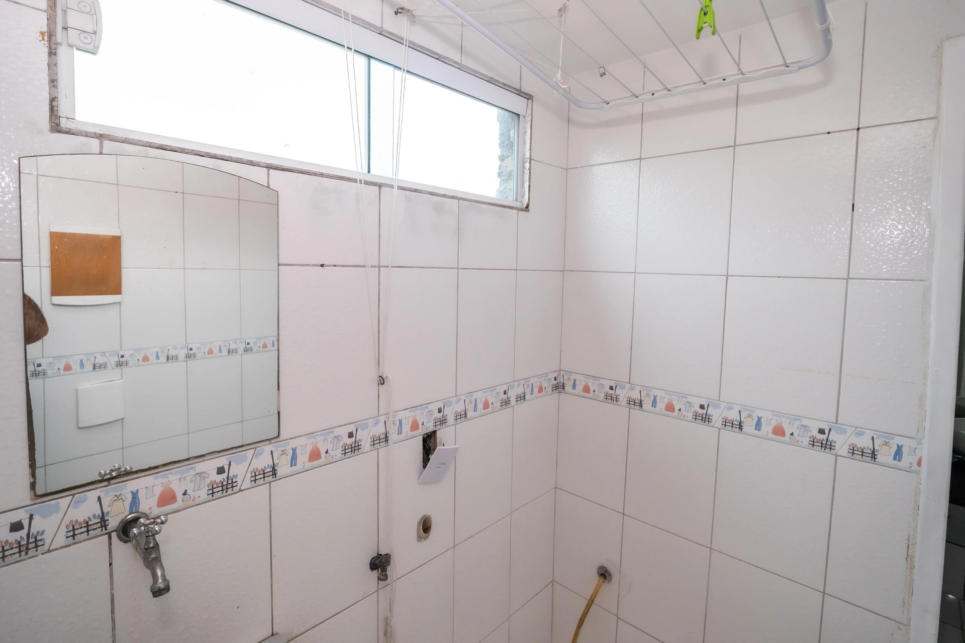 House, 70 m², with a glass-enclosed balcony — photo 4