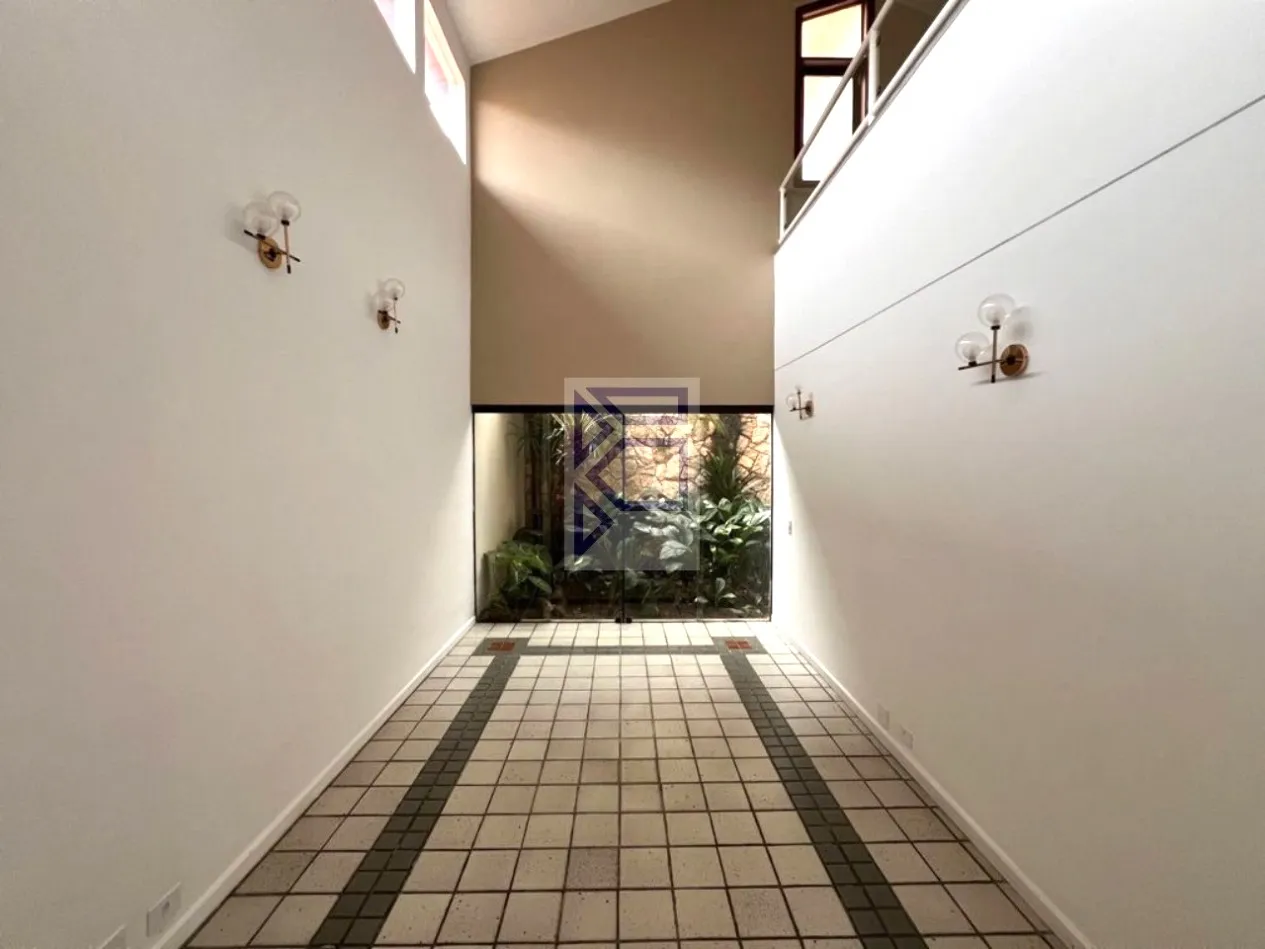 Casa com 5 quartos e 5 banheiros, vaga para 5 carros — photo 21