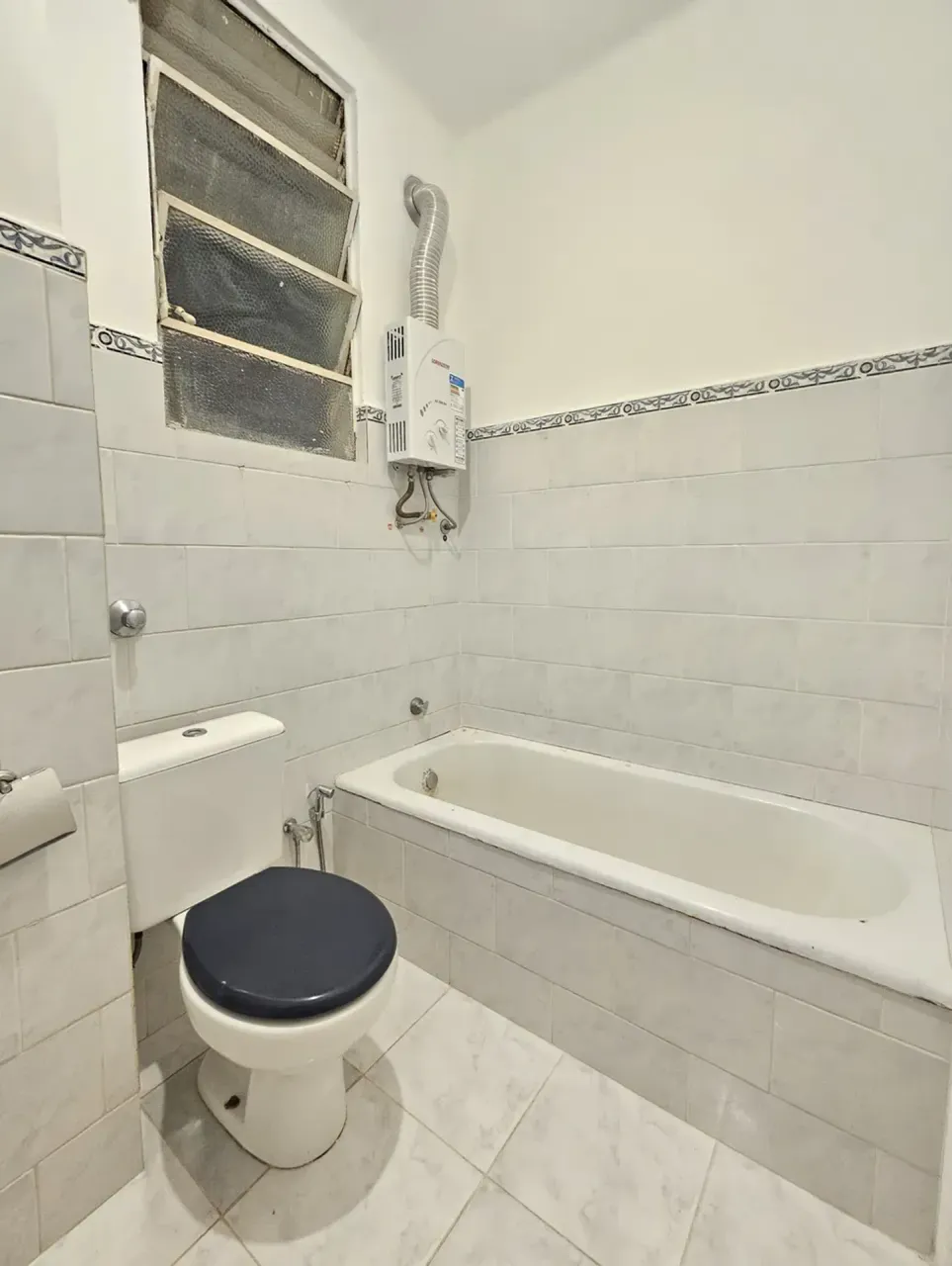Apartamento com 2 quartos e 80 m² com chuveiro e banheira — photo 5