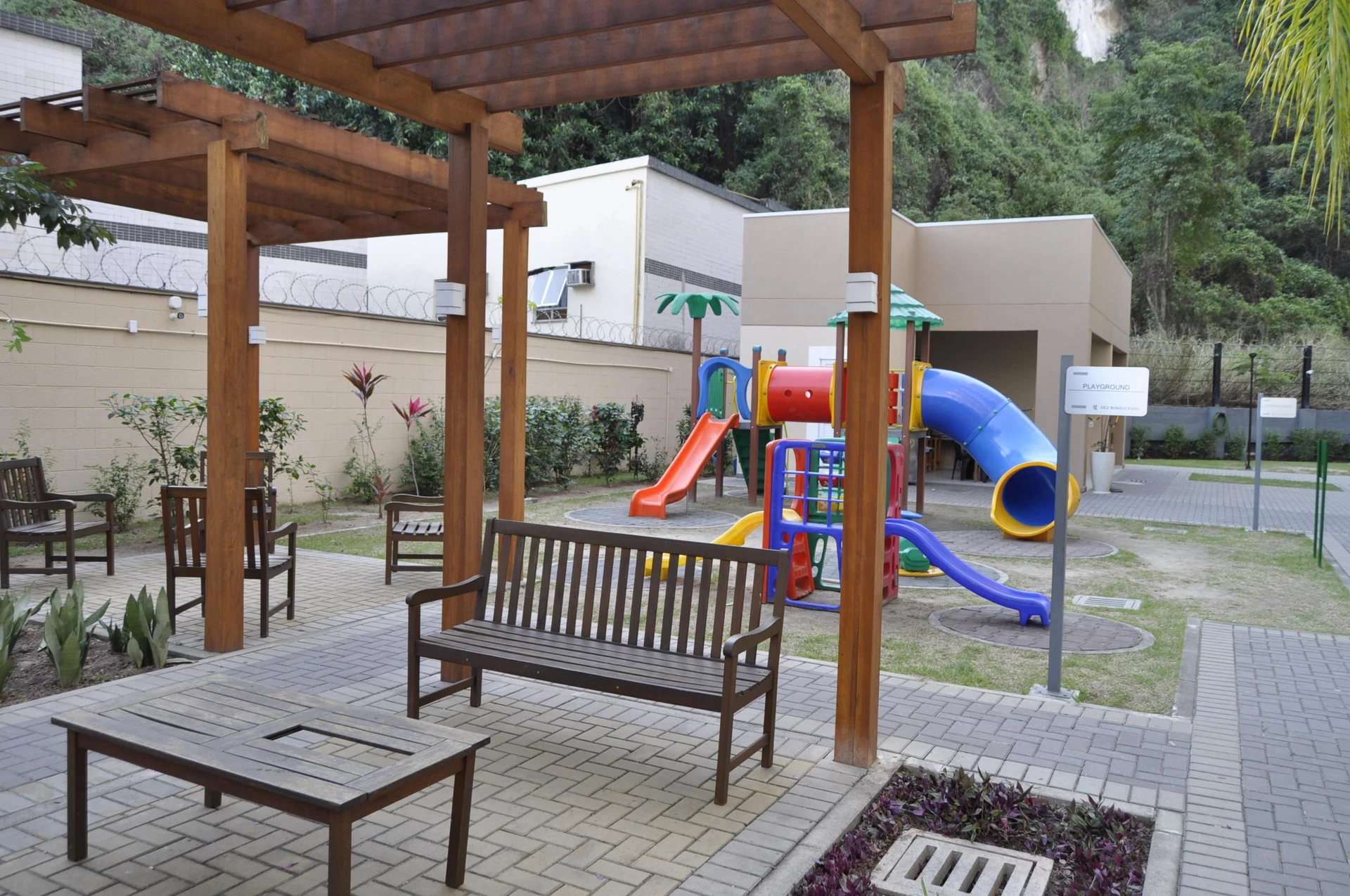 Вид на горы и 1 спальня: квартира 42 м² — photo 20