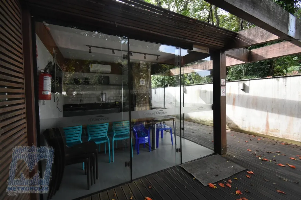 2-bedroom apartment with a mountain view in Florianópolis — photo 26