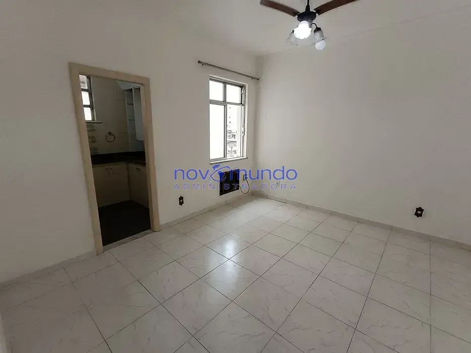 3-bedroom apartment, 1 with its own bathroom, 157 m² — photo 12