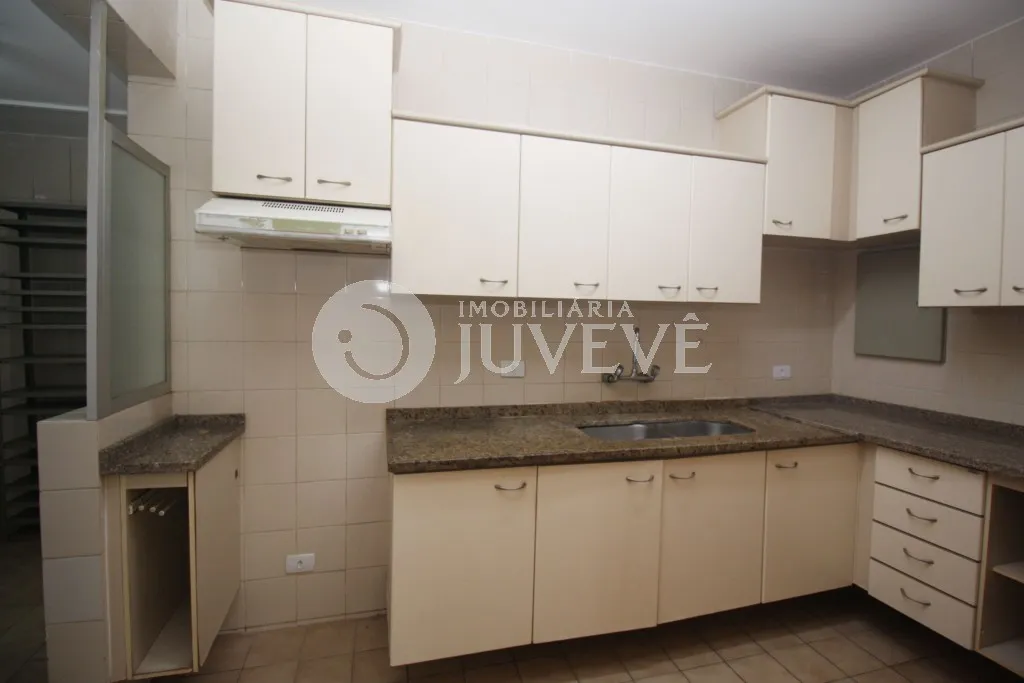 Furnished 145 m² apartment with 3 bedrooms — photo 2