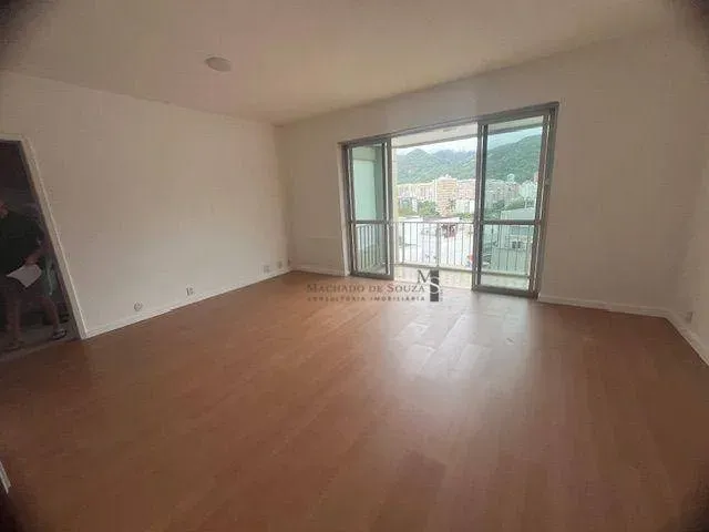 Mountain view in a 3-bedroom apartment, 115 m² — photo 24