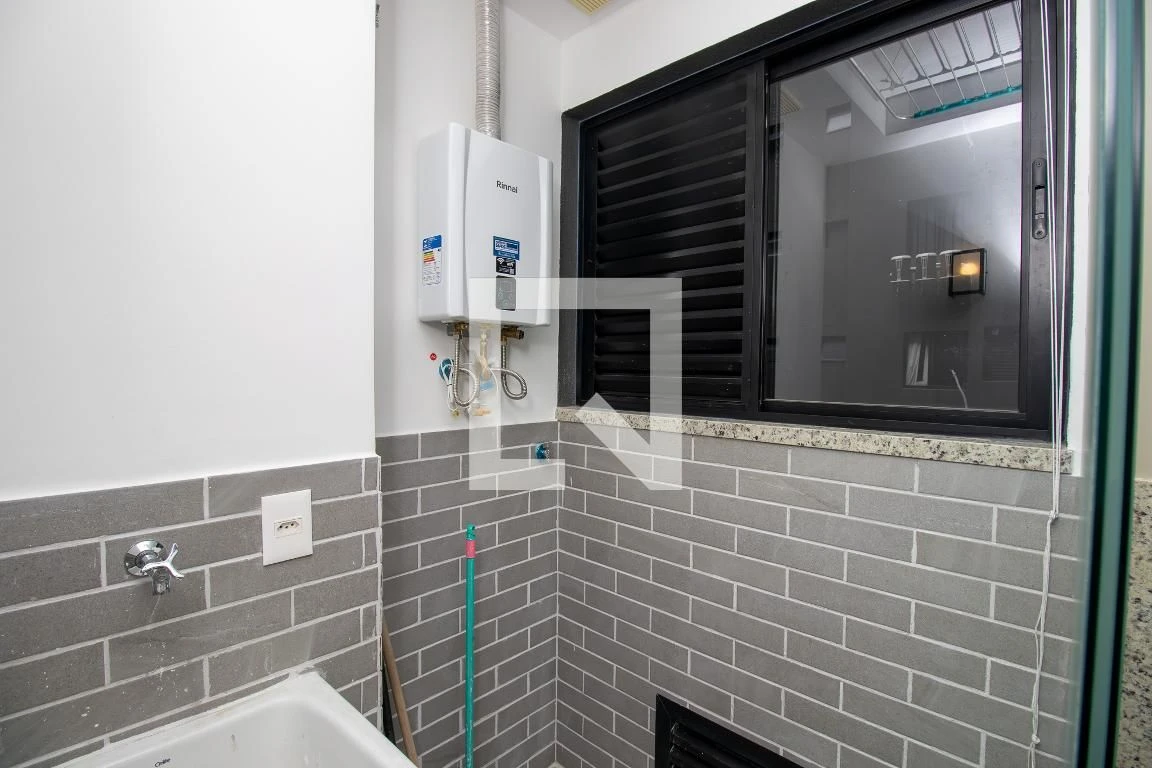 Квартира з 3 спальнями, 1 паркомісцем і басейном — photo 25