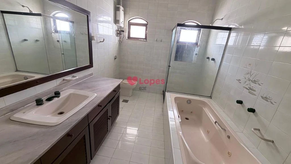 Casa de 450 m² com 3 quartos e fogão a gás — photo 48
