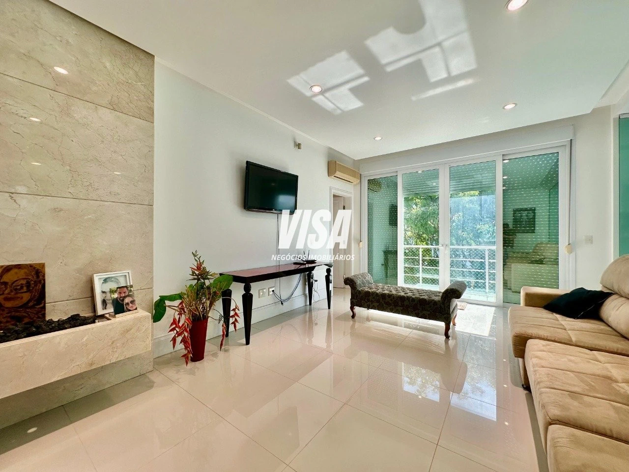 Furnished 6-bedroom house with 3 en-suite baths, 2 parking — photo 3