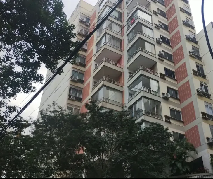 One-bedroom apartment with a home office in Rio de Janeiro — photo 22