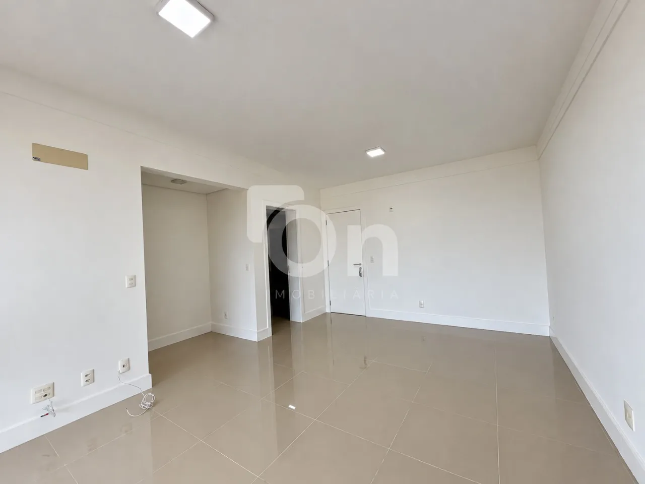 3-bedroom apartment in a building with a gym — photo 21