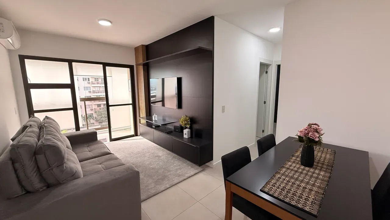 Furnished 2-bedroom, 2-bath apartment with 1 parking spot — photo 25
