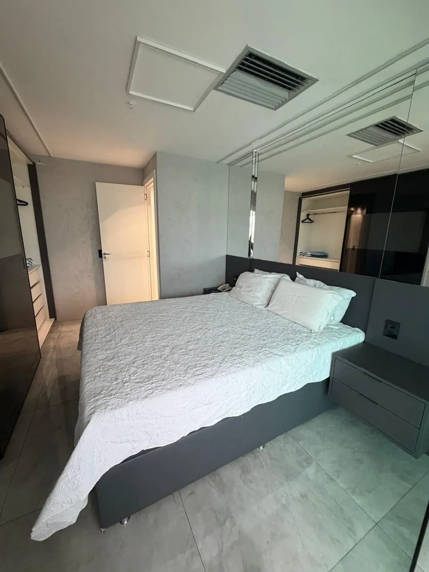 Apartment on the 7th floor with a washing machine — photo 3