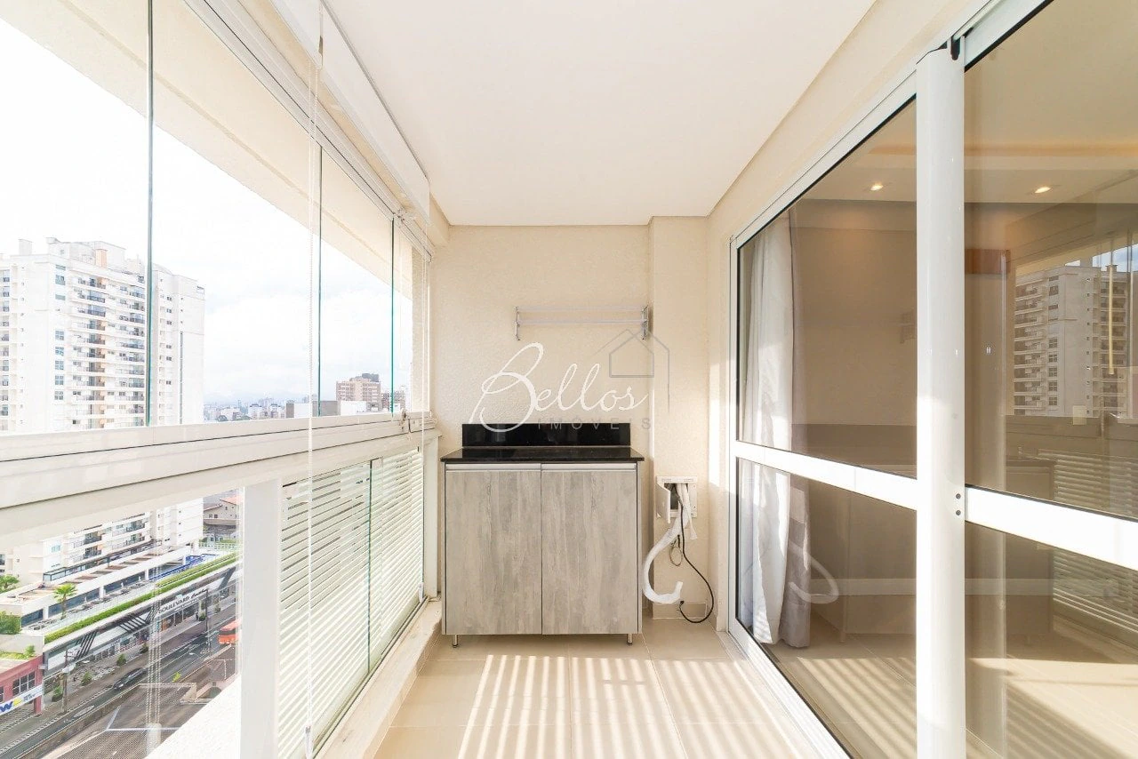 Apartment, 77 m², with a glass-enclosed balcony — photo 25