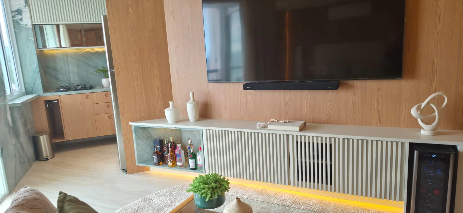 52 m² apartment with a private pool and a water view