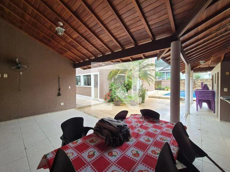 Furnished house, 400 m², with a glass-enclosed balcony — photo 46