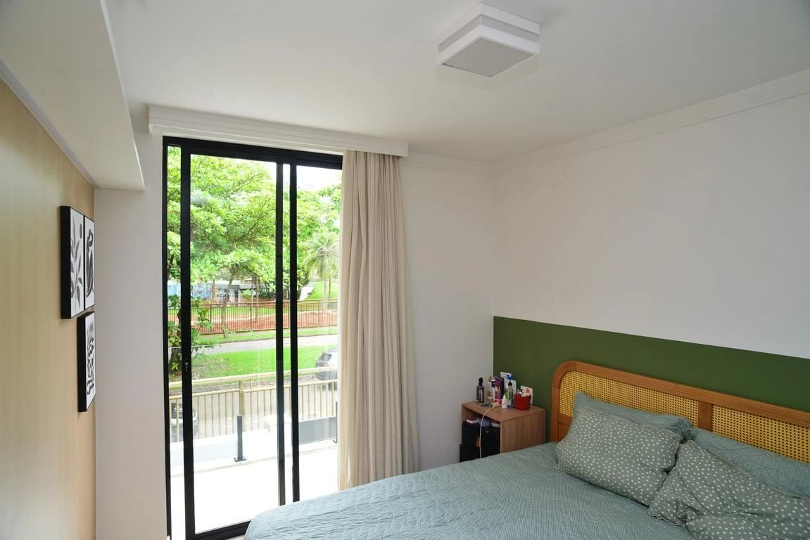260 m² house with floor-to-ceiling windows and a jacuzzi — photo 25