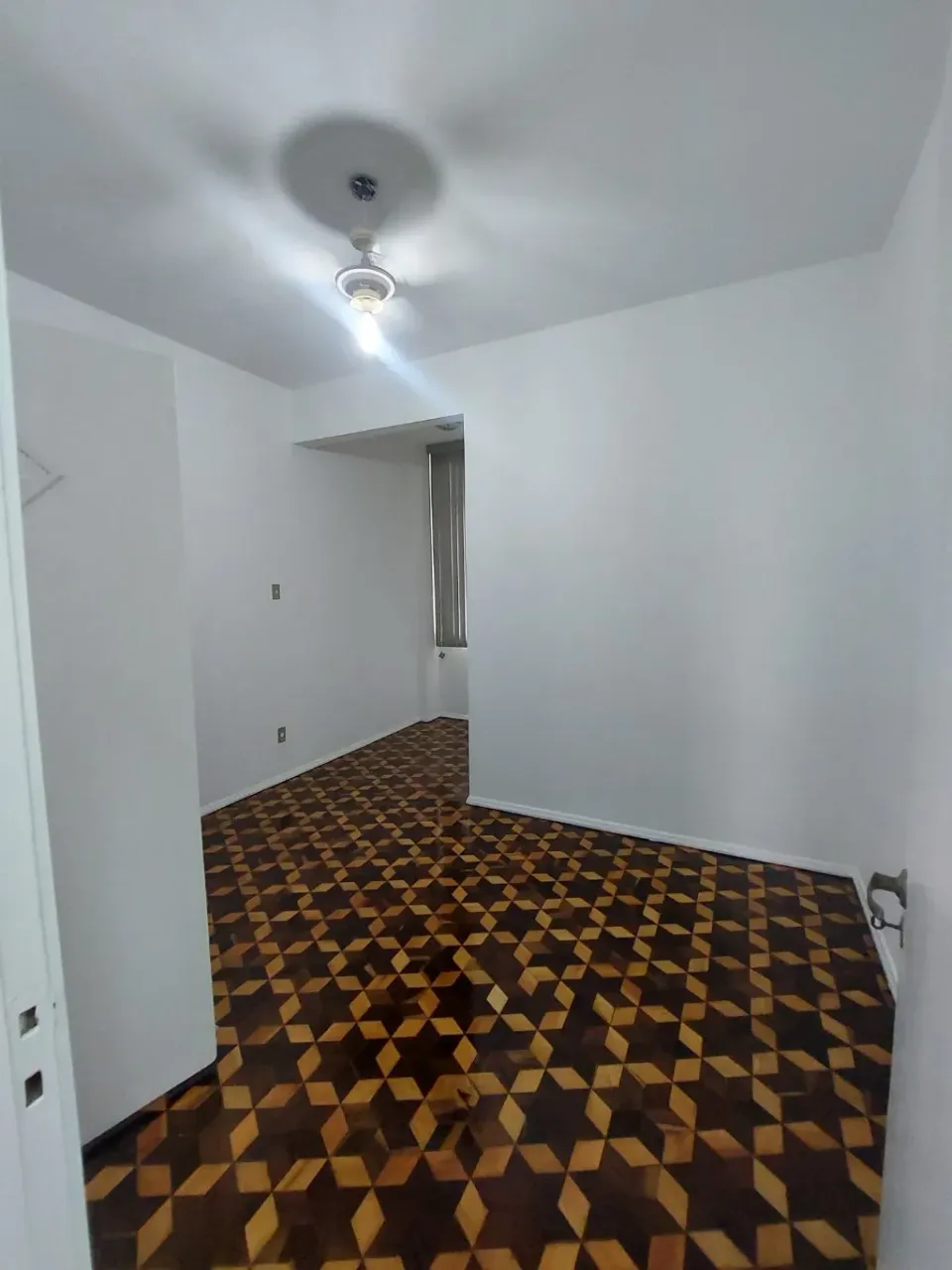 3-bedroom apartment with built-in wardrobes — photo 18