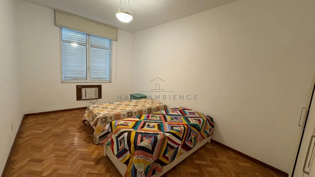4-bedroom apartment with 4 bathrooms and 350 m² — photo 20