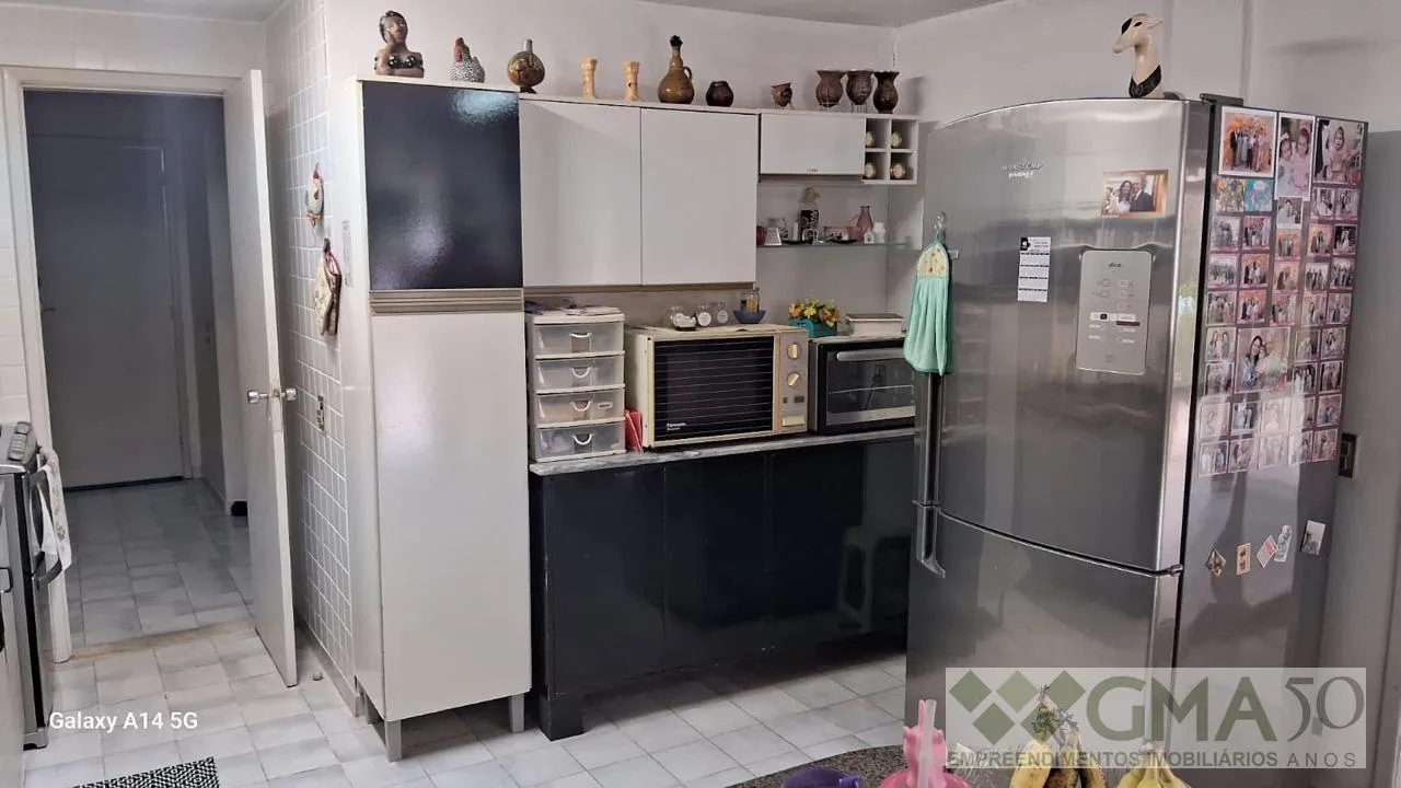 Furnished house with 7 bedrooms and 500 m² — photo 2