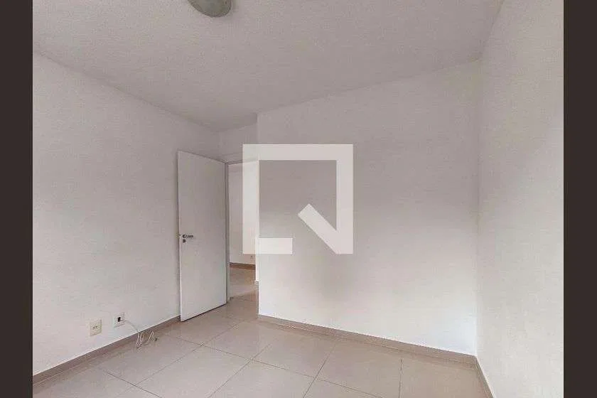 2-bedroom apartment in a building with a pool — photo 13
