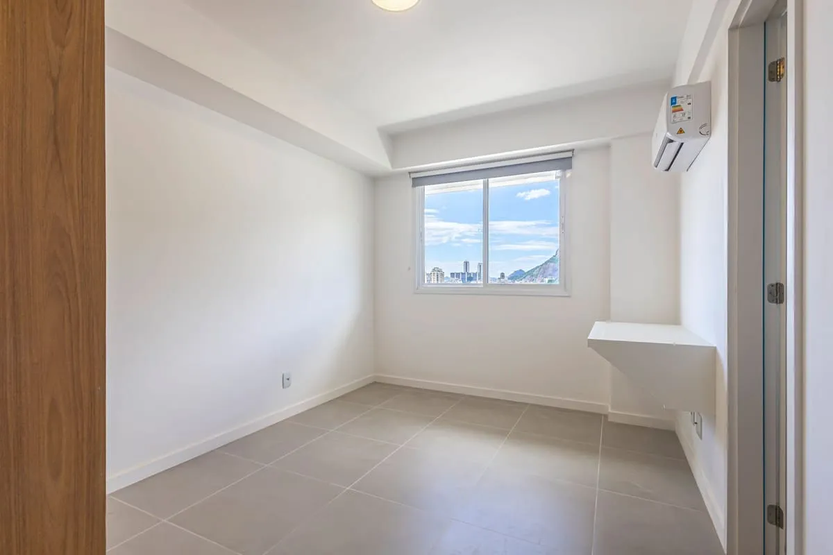 Mountain view in a 2-bedroom apartment, 98 m² — photo 5