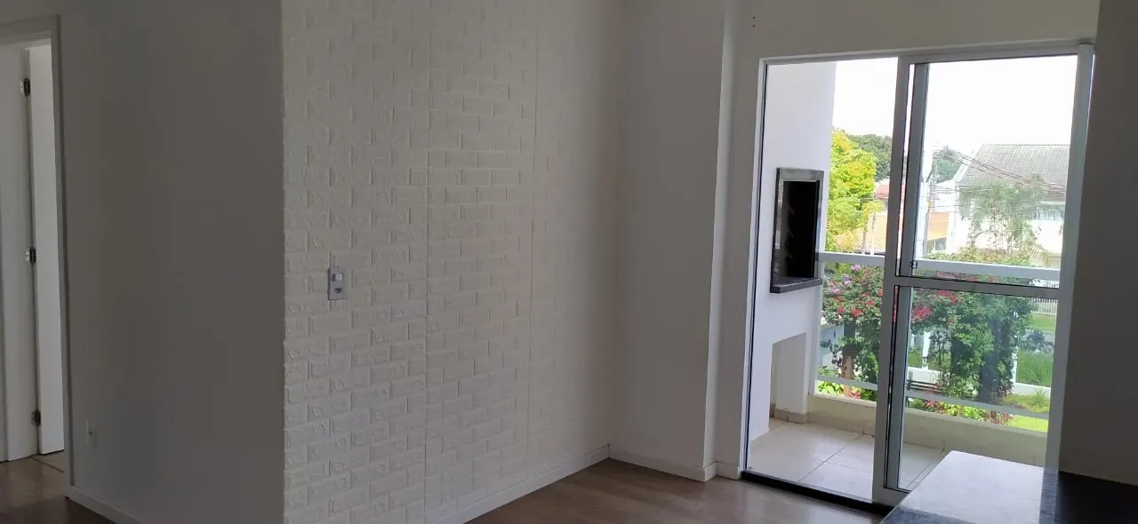 Wood or laminate floors in a 2-bedroom apartment, 68 m² — photo 17
