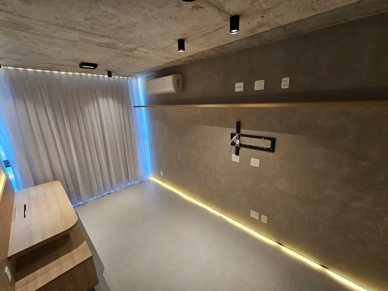 3-bedroom apartment with balcony and open kitchen — photo 27