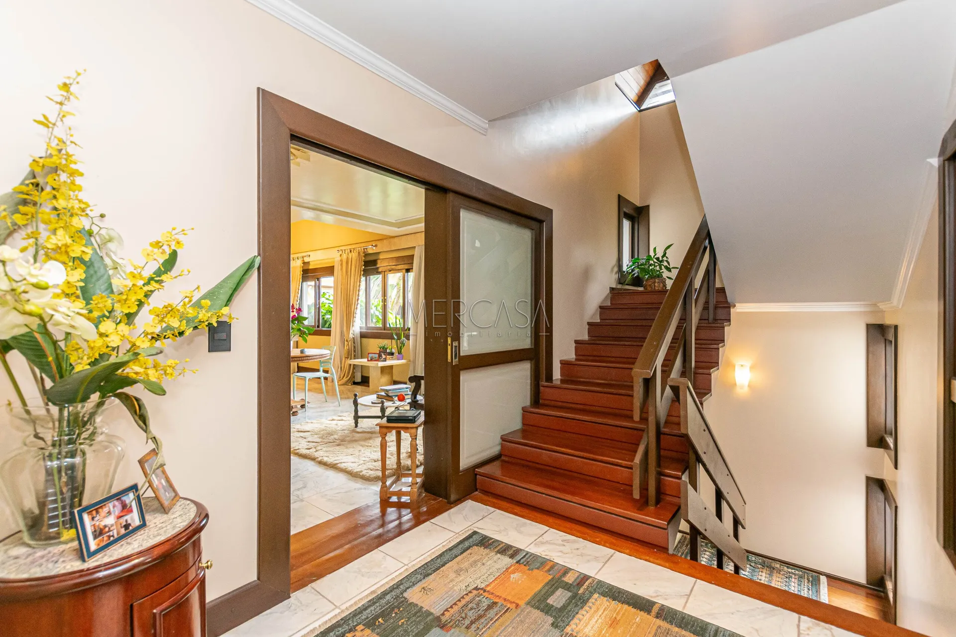 3-bedroom house with a bathtub in Curitiba — photo 60