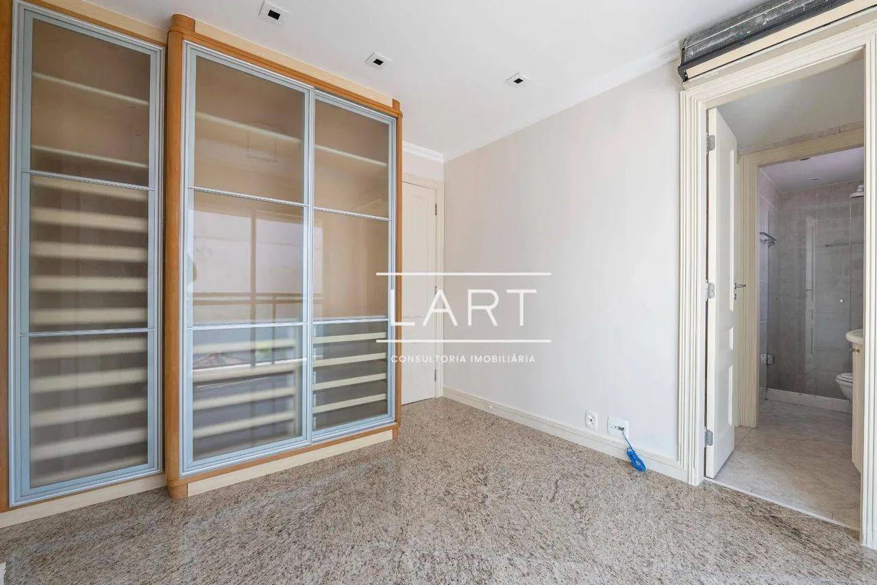 Apartamento com 3 quartos e armários embutidos — photo 3