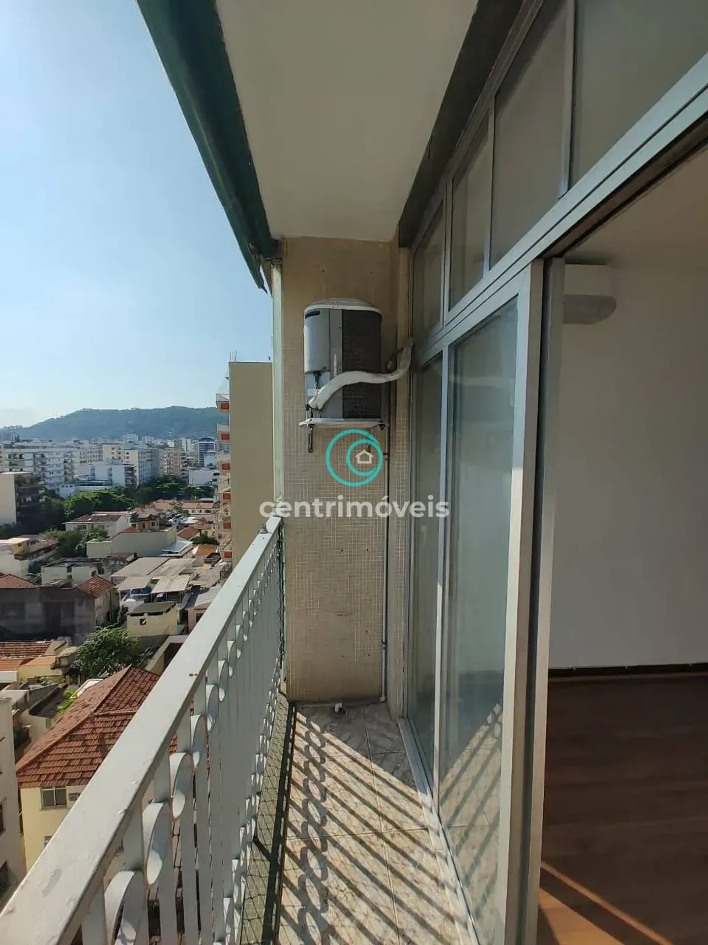 Mountain view in a 2-bedroom apartment, 64 m² — photo 7