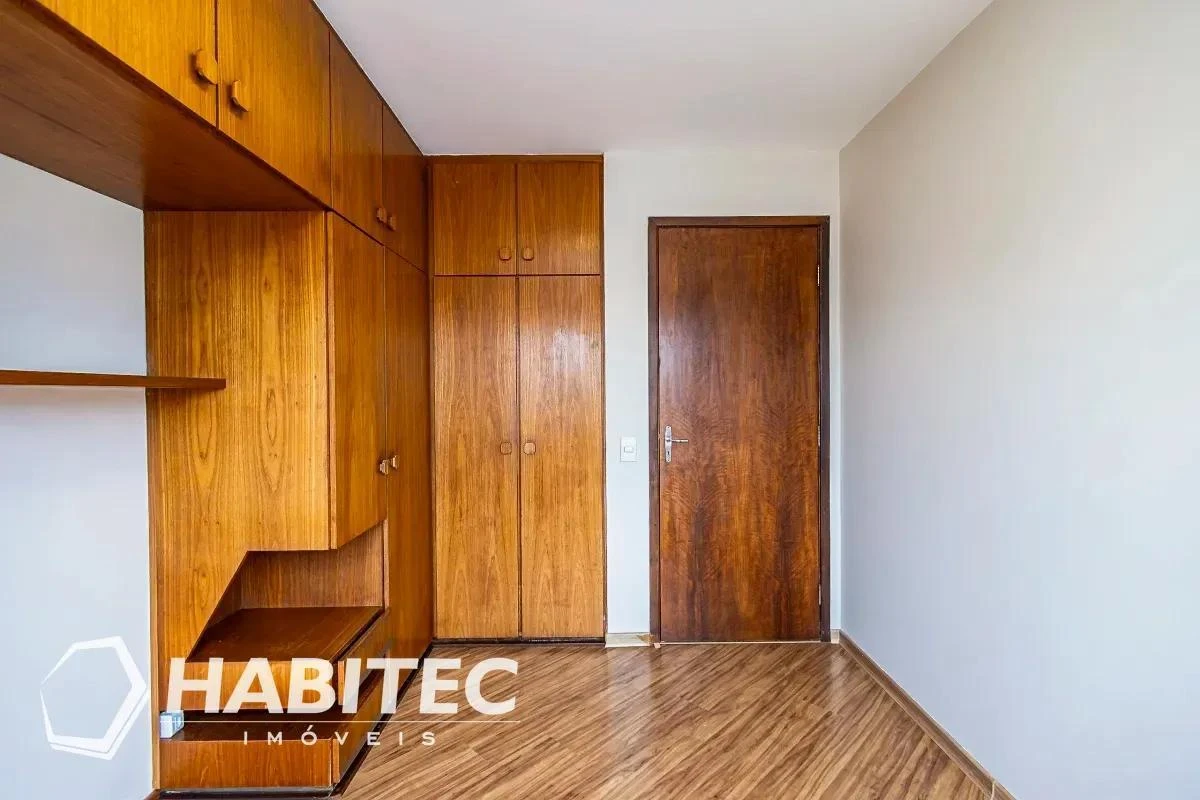 Квартира з 3 спальнями та дерев'яною підлогою або ламінатом — photo 17