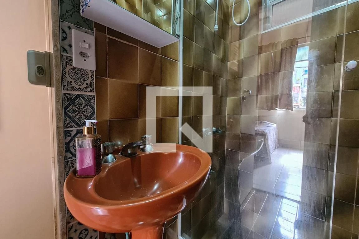 Apartamento amueblado con 2 dormitorios y 2 baños — photo 9