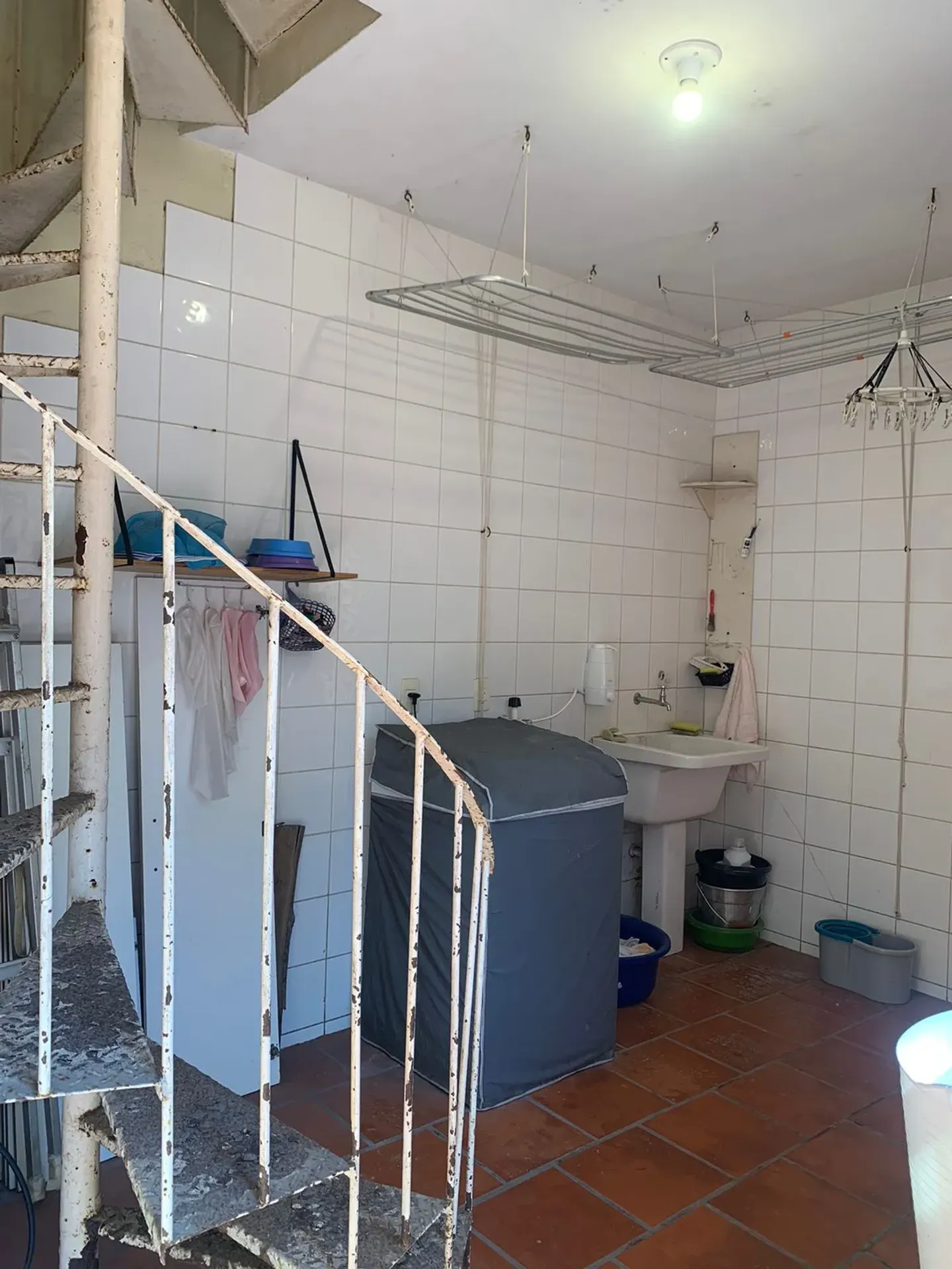 Casa amueblada con parrilla empotrada en el balcón — photo 45
