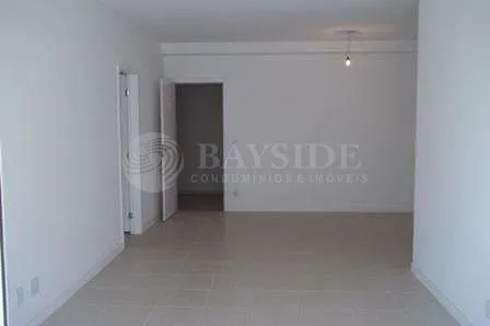 4-bedroom apartment with a mountain view in Rio de Janeiro — photo 15