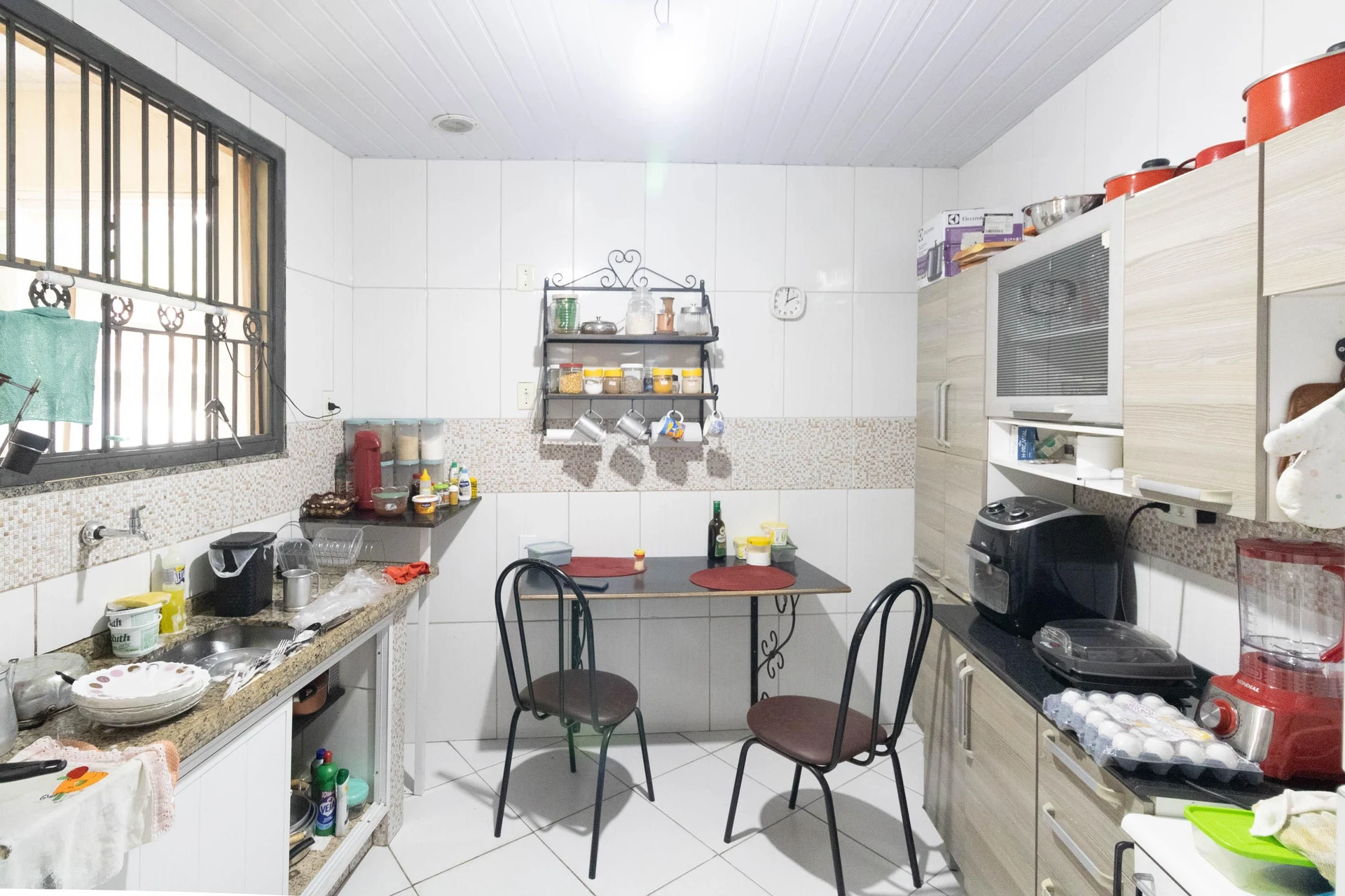 Furnished house with 1 bedroom and 1 bath plus parking — photo 4