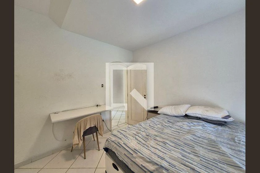 600 m² house with a washing machine and a home office — photo 5