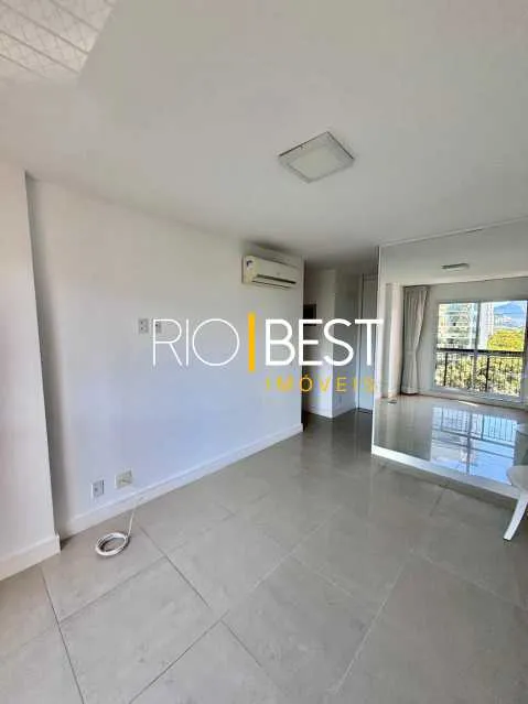 Apartment with 3 bedrooms, 4 bathrooms and balcony — photo 18