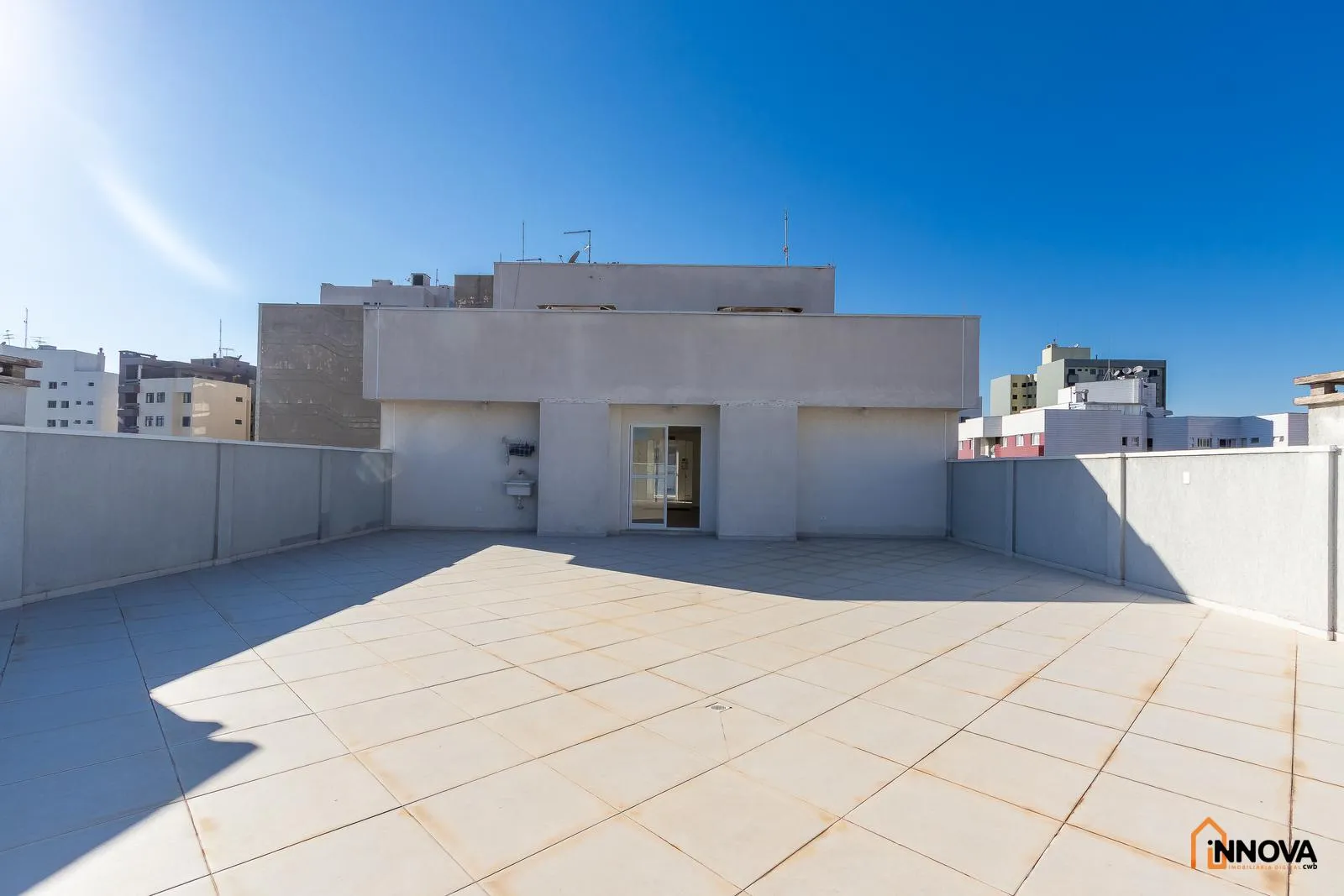 Робоче місце та 1 спальня: квартира 35 м² — photo 18