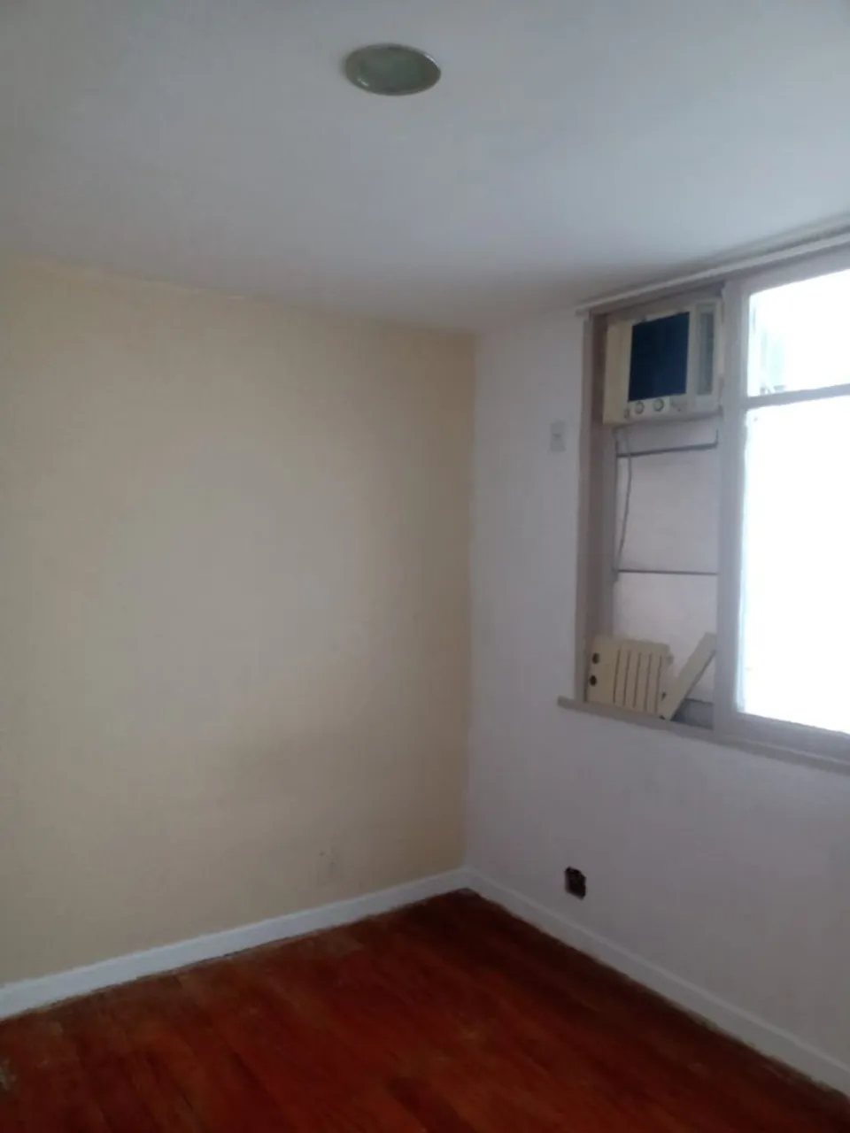 2-bedroom apartment with 1 bathroom, no parking — photo 19