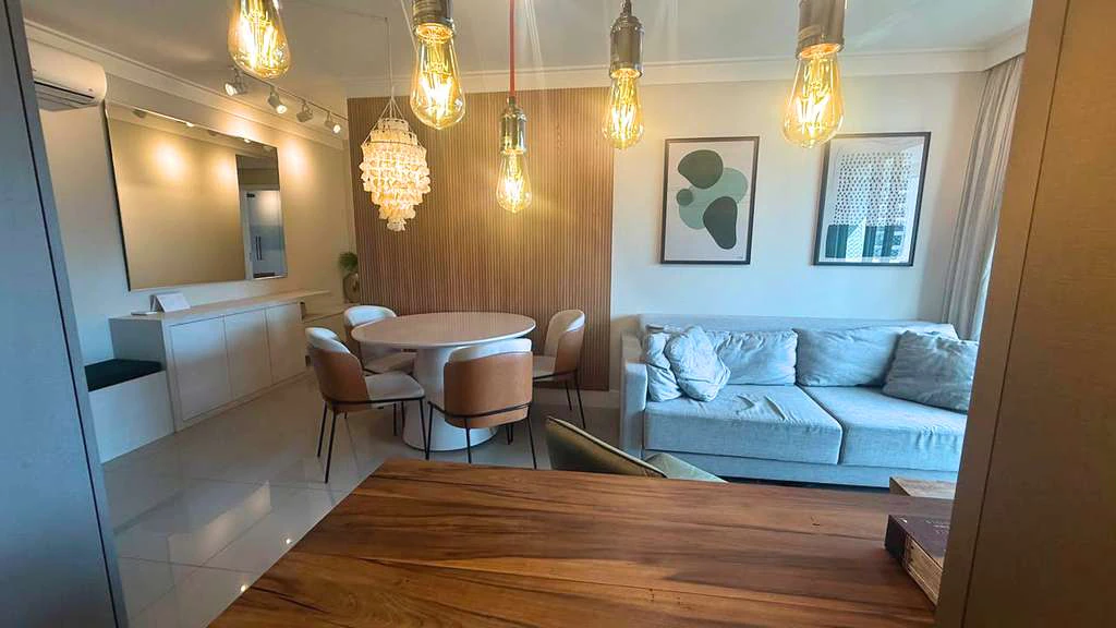 108 m² apartment with 2 en-suites and a balcony — photo 2
