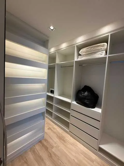 Penthouse apartment with 4 en-suite bedrooms — photo 13
