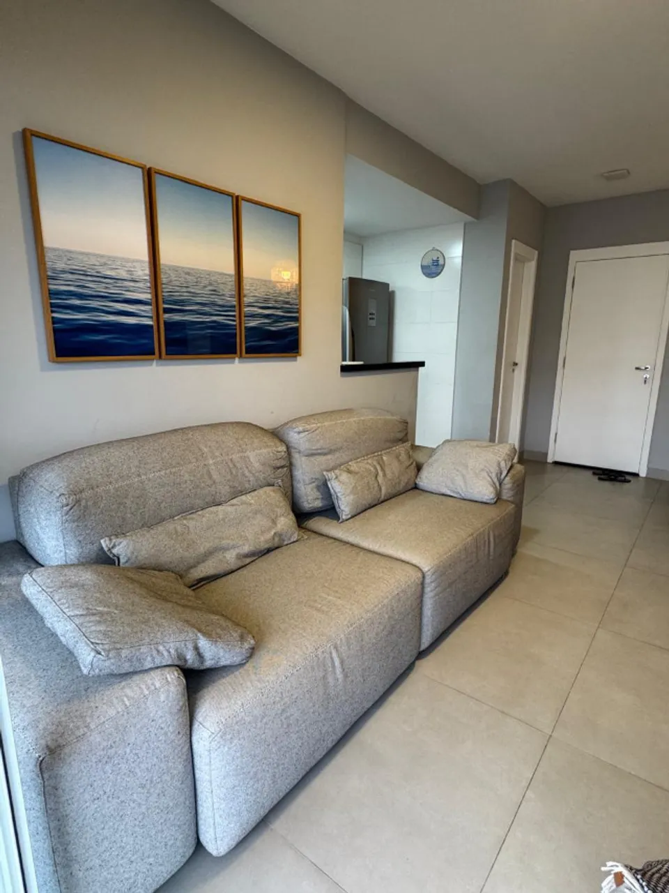 Furnished 3-bedroom apartment with open-plan kitchen — photo 12