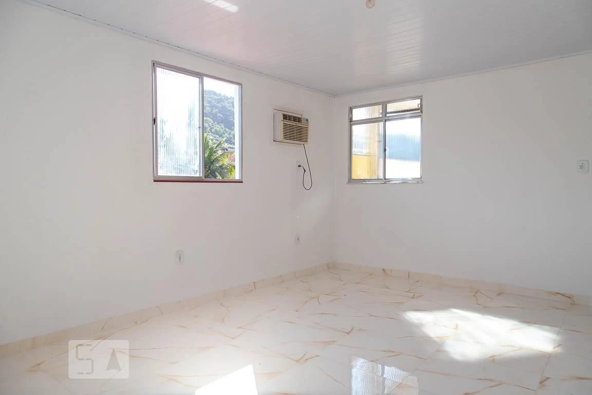 Studio with a balcony and an en-suite bedroom — photo 8