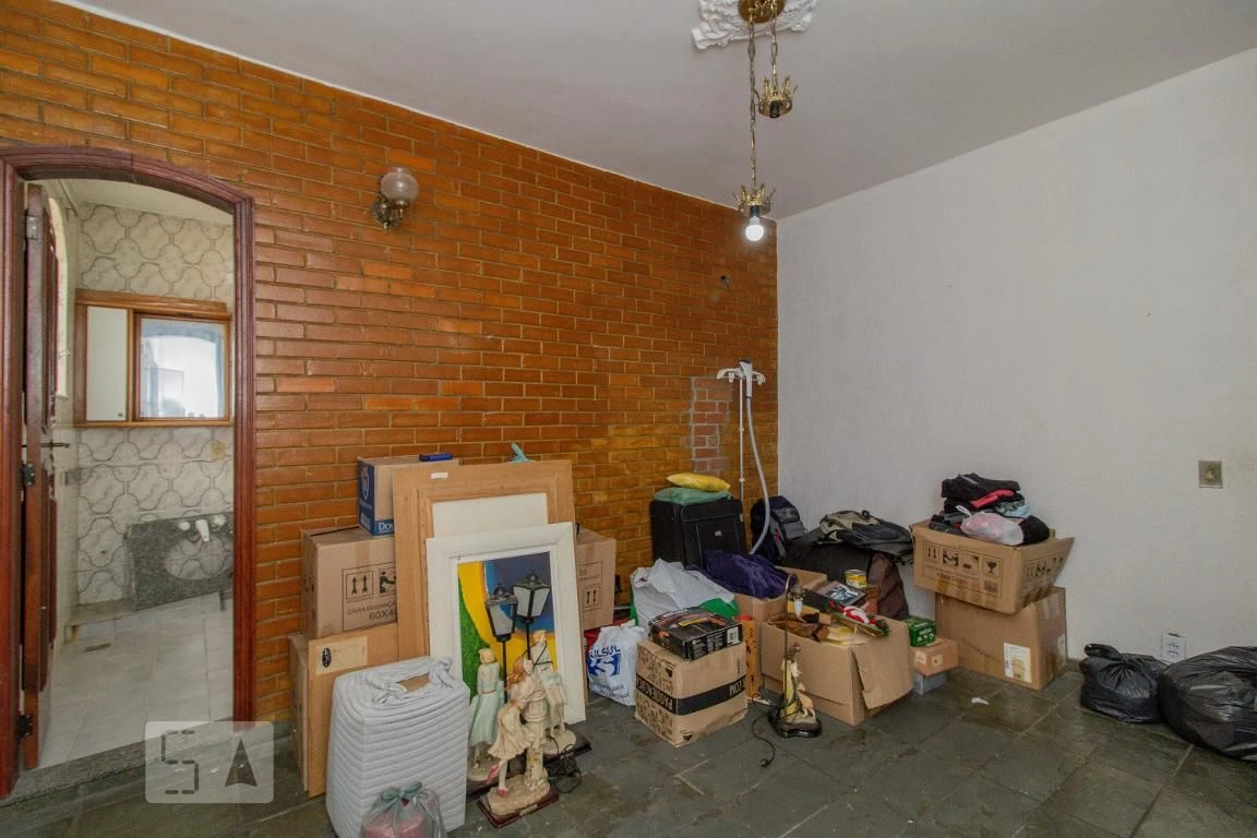 Rental house with 4 bedrooms and a private garden — photo 13