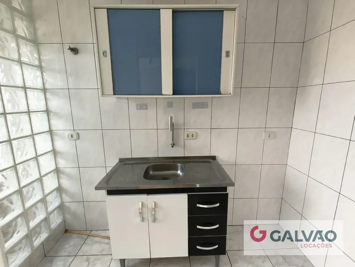 Departamento de 3 dormitorios con piso de madera o laminado — photo 7