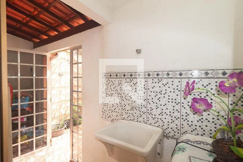 Washing machine in a 2-bedroom house, 60 m² — photo 11