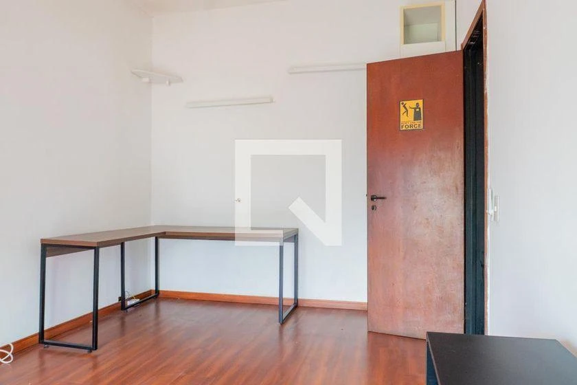 Home office in a 4-bedroom apartment, 174 m² — photo 5