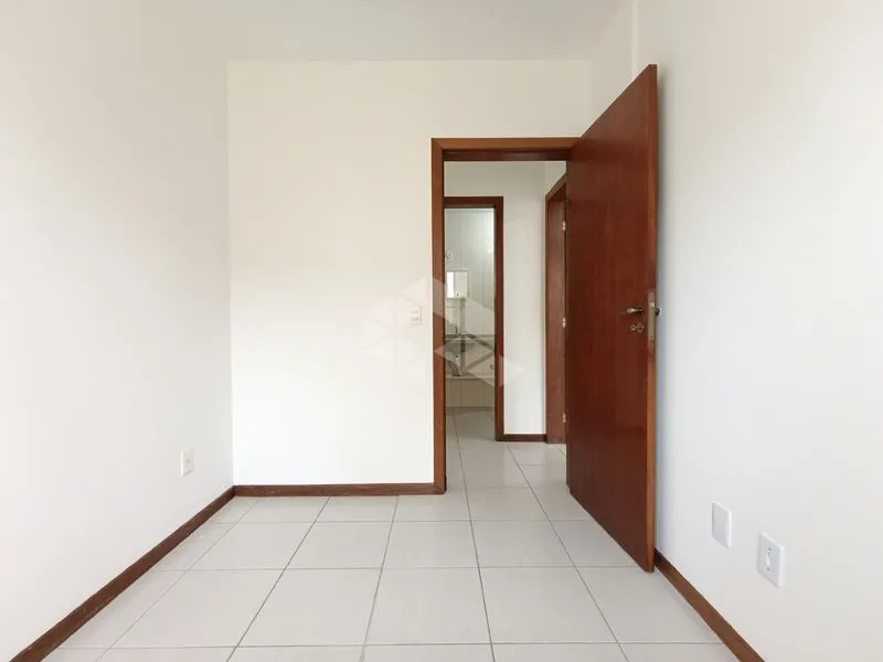 2-bedroom apartment in a building with a gym — photo 31