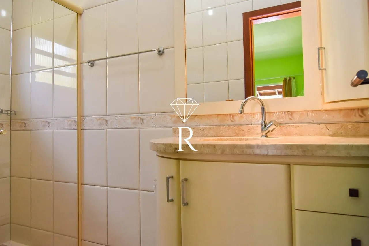 Casa tipo sítio con 4 dormitorios y 6 plazas de aparcamiento — photo 50